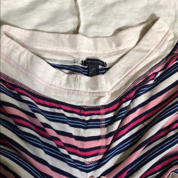 SOLD Tommy Hilfiger Sleep Set Small - Picture 4 of 4